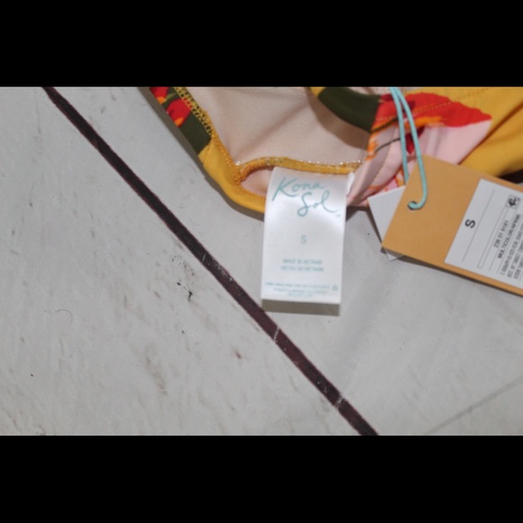 Women's Tortoise Ring High Coverage One Piece - Picture 3 of 3